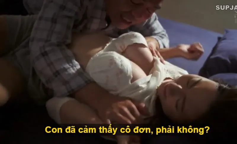 Nhìn con trai mải miết lao vào công việc khiến vợ nó cô quạnh lẻ loi, ông bố chồng liều lĩnh ép buộc quan hệ với con dâu.